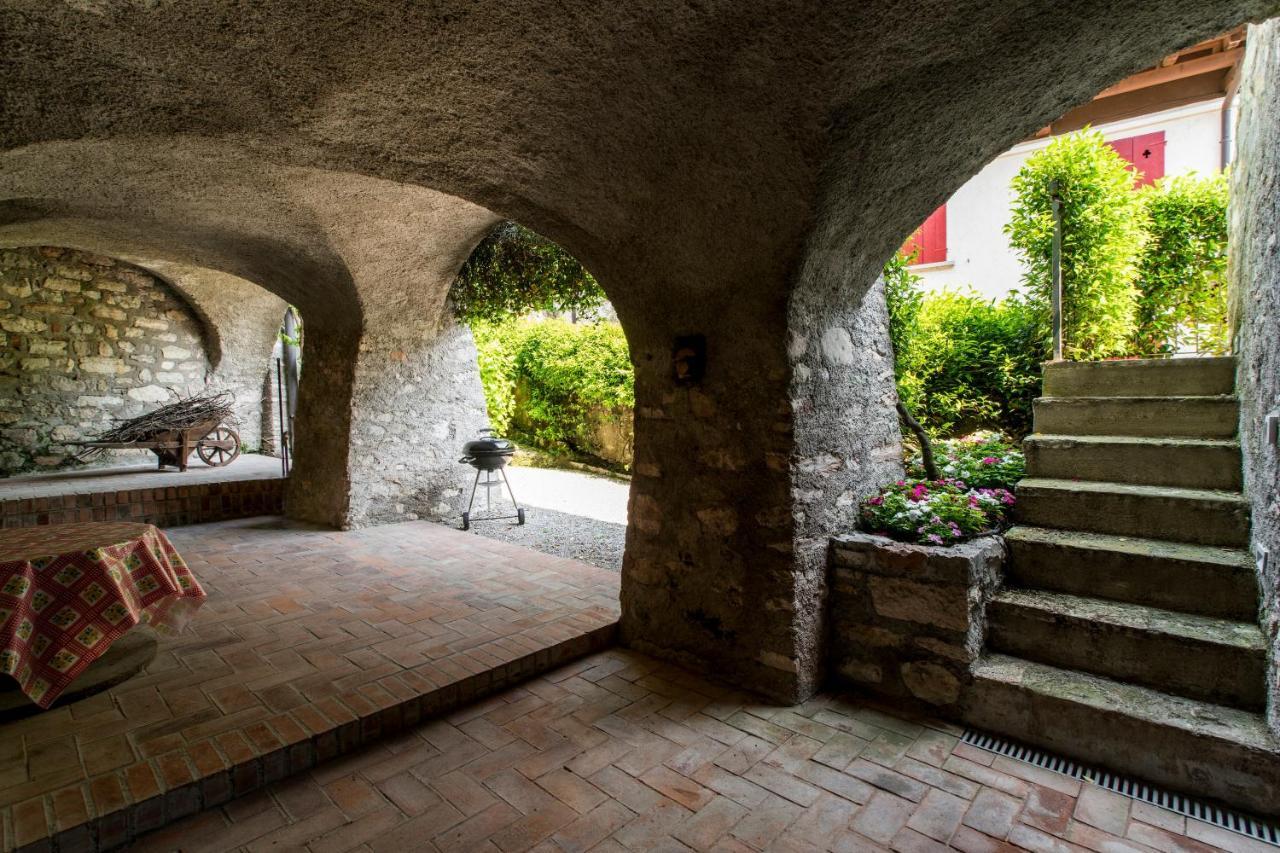 La Loggia - Vista Lago E Terrazza ガルドーネ・リヴィエラ エクステリア 写真